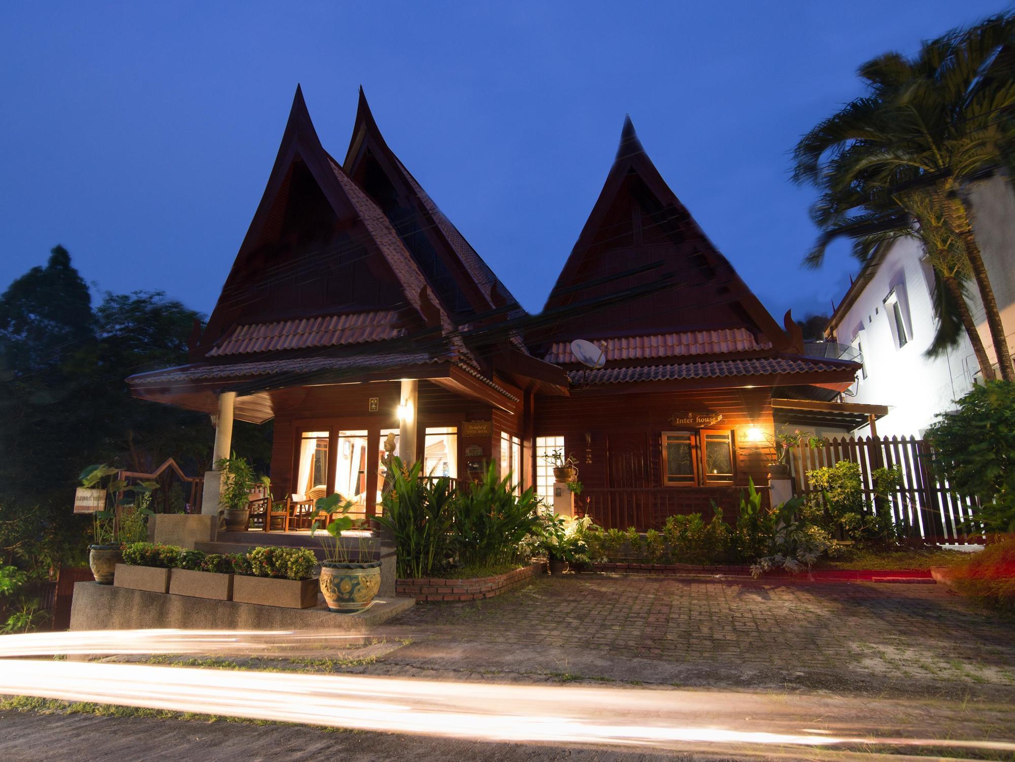 Inter House Hotel Pantai Kata Bagian luar foto